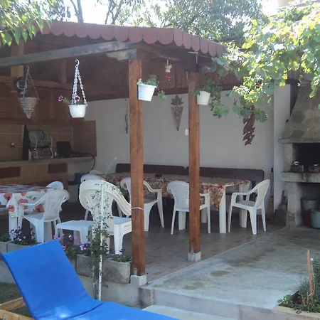Guest house Drazhev 3*